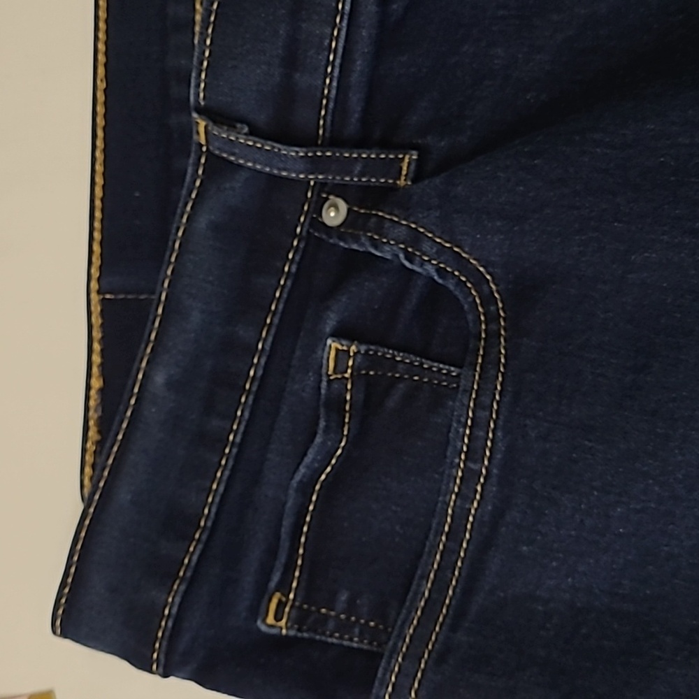Levi's 314 Classic Blue Shaping Straight Jeans Size 34 Women's Denim - Picture 6 of 9